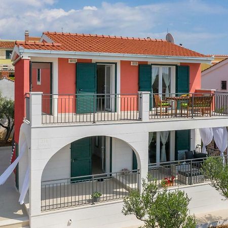 Villa Basic Sevid Kültér fotó