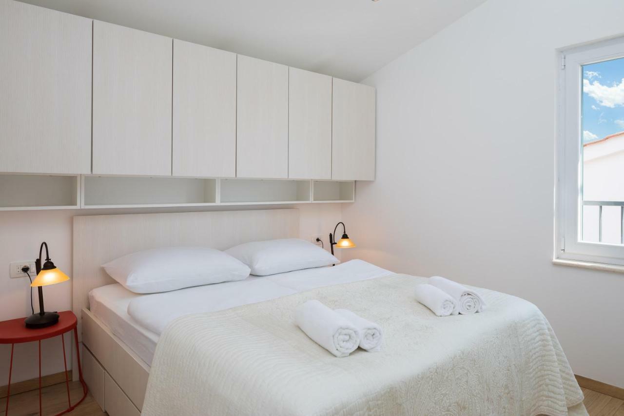 Villa Basic Sevid Kültér fotó
