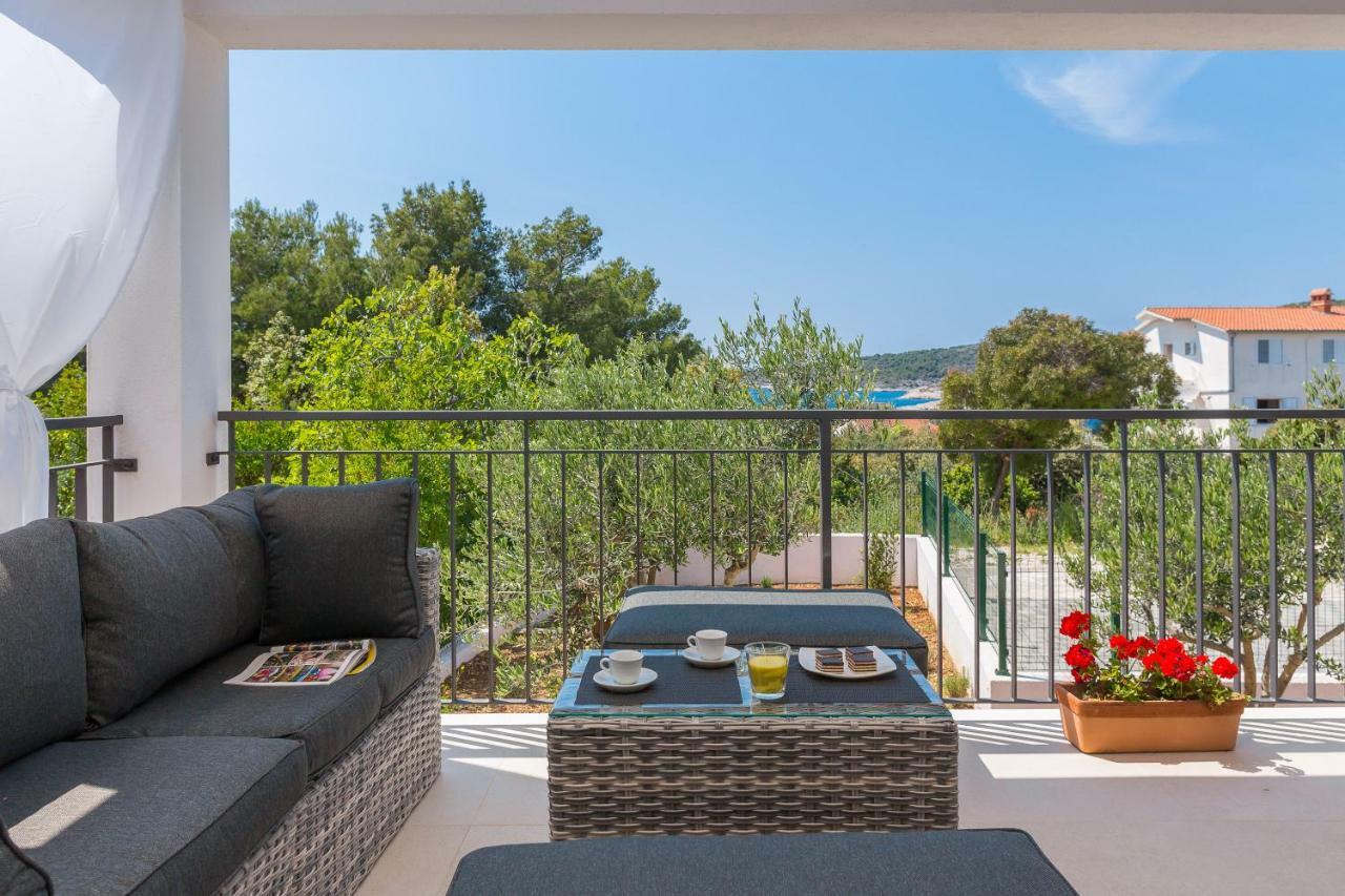 Villa Basic Sevid Kültér fotó
